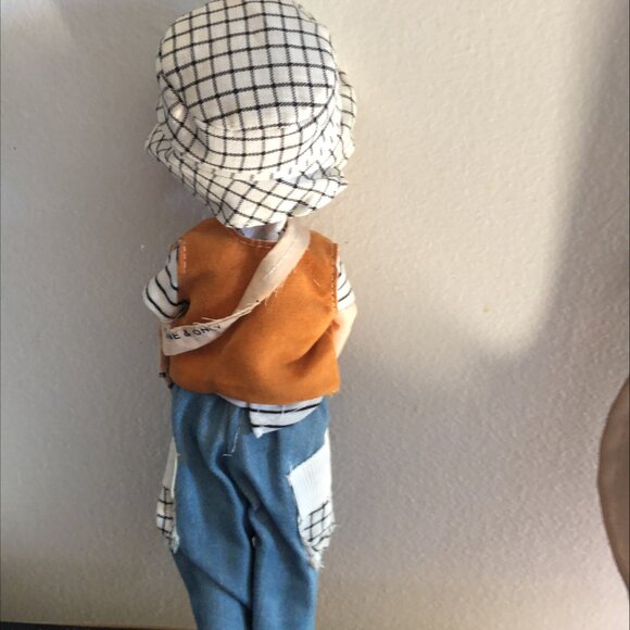 Jointed 30cm boy doll - Picture 3 of 3